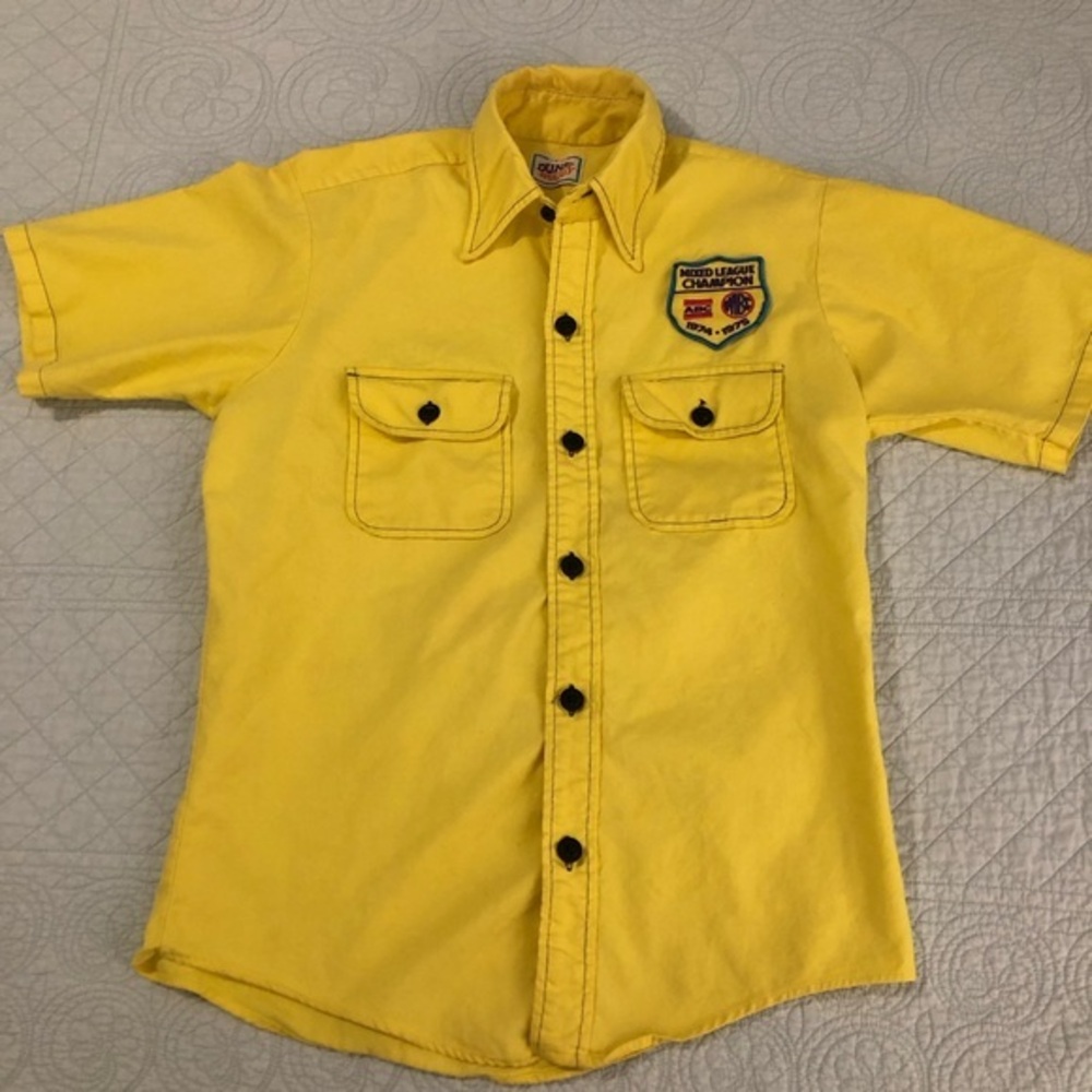 Vintage bowling shirt. Size medium.